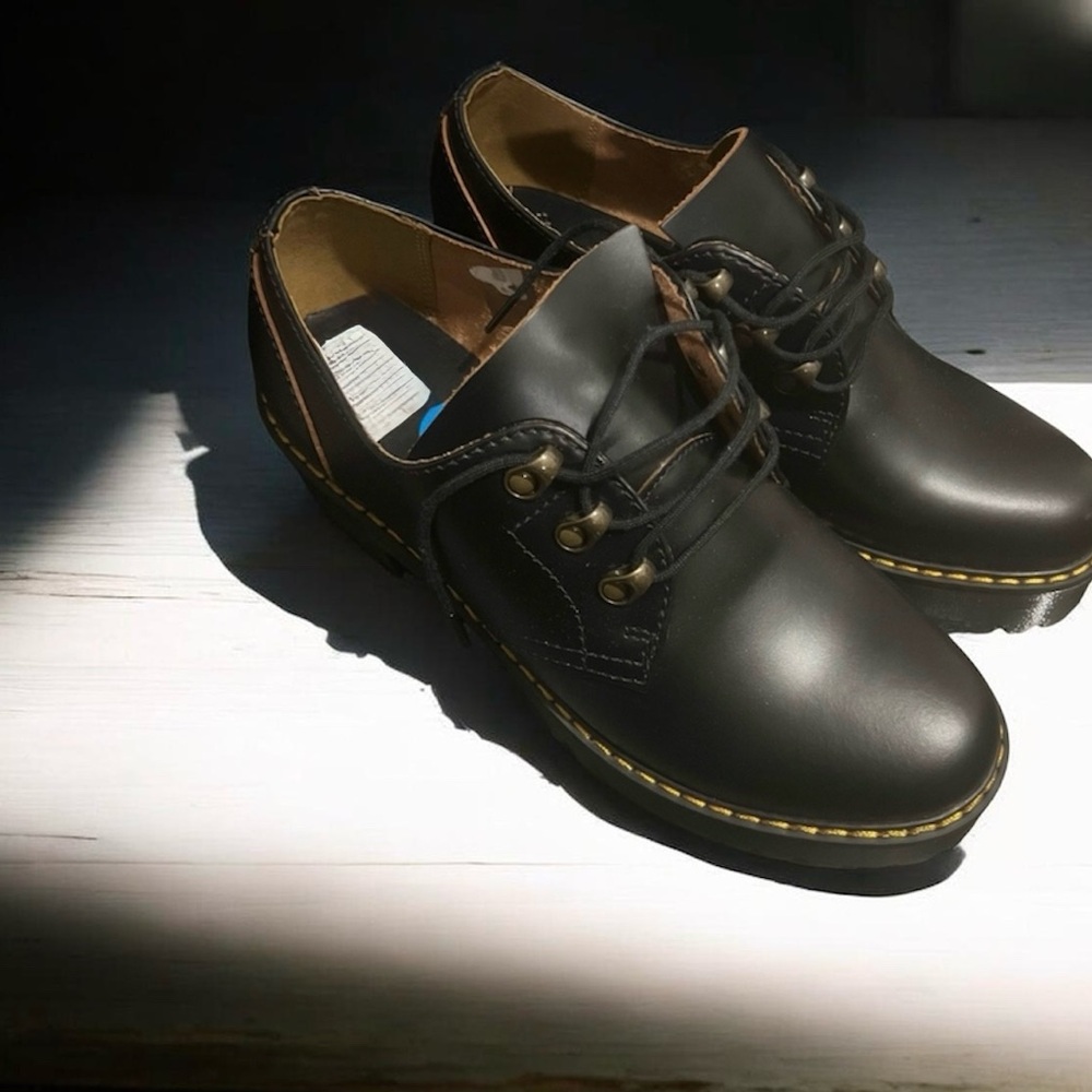 Doc Marten Leona Lo Oxford Shoes Chunky Heel 10 42